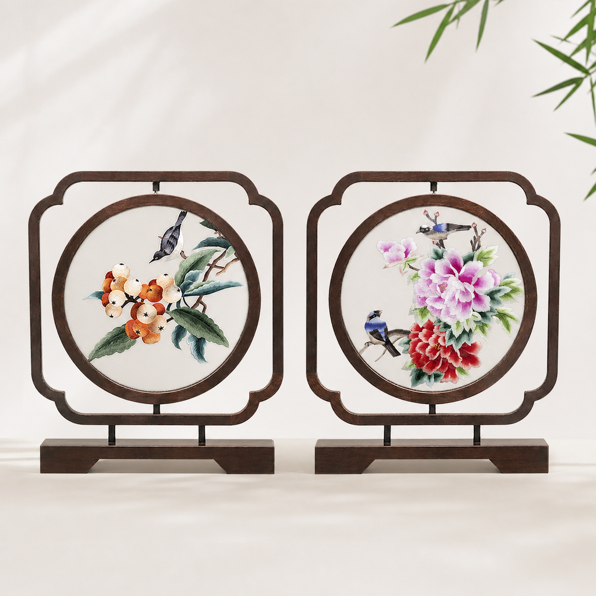 Handmade Double-Sided Su Embroidery Table Screen