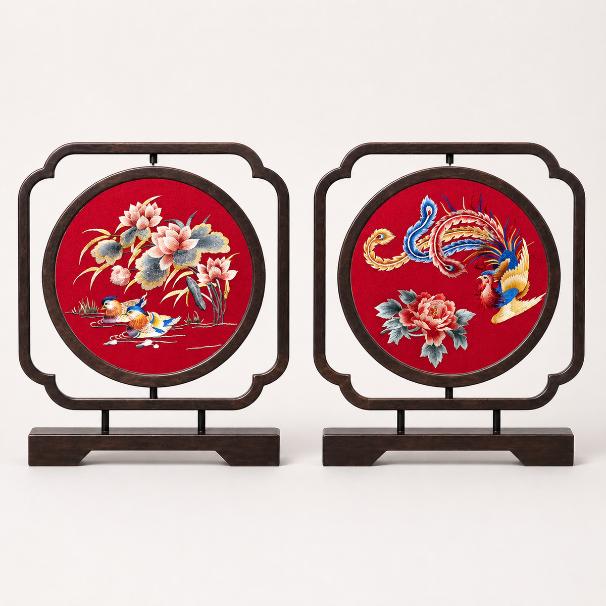 Handmade Double-Sided Su Embroidery Table Screen